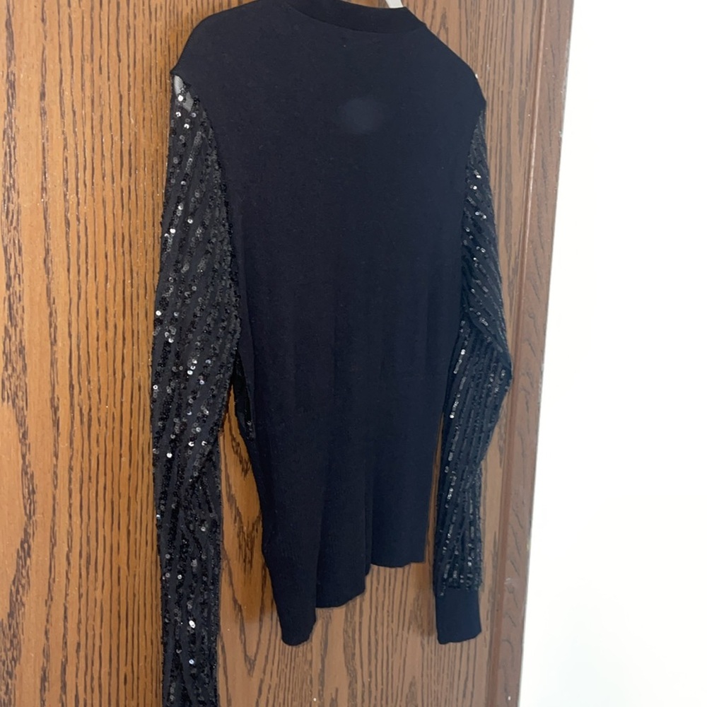 Guess Los Angeles sequins Cardigan, like new! Medium - Picture 11 of 11